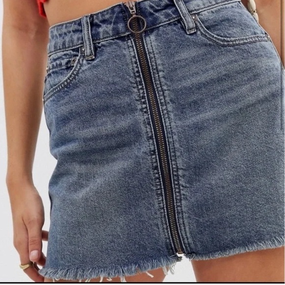 Free People We the Free Zip Front Denim Skirt size 24 - Picture 4 of 8